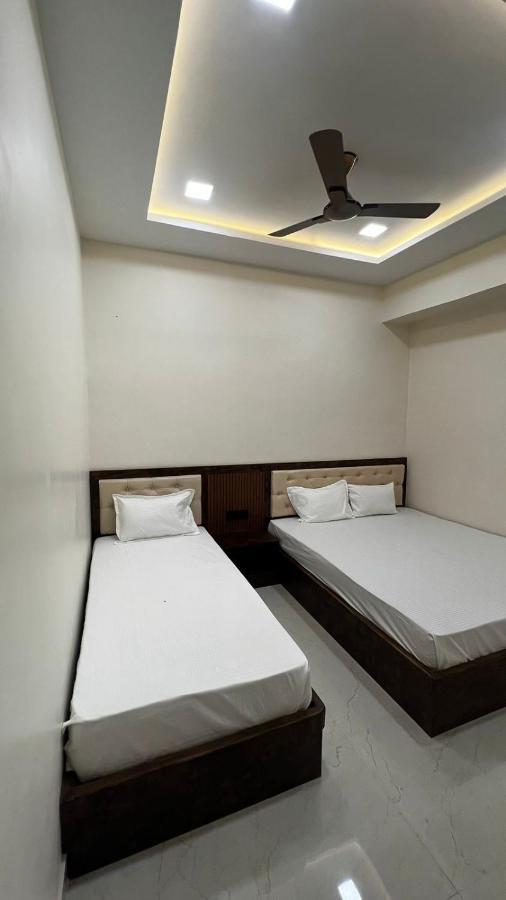 Hotel Divyakashi Homestay
